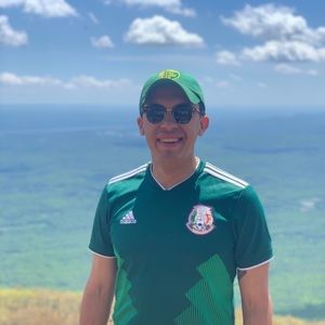 Meet your Posher, Daniel